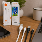 Cable de datos iPhone Lightning — lifestyle