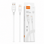 Cable de datos USB-C — fondo blanco