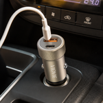 Cargador Auto Dual USB-C Carga Rápida — lifestyle
