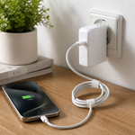 Cargador USB-C 87W para Apple — lifestyle