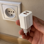 Cable Lightning Carga Rápida Datos Premium — lifestyle