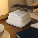 Lámpara LED Plegable con Carga Inalámbrica — lifestyle