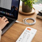 Cable de Datos Apple iPhone Lightning — lifestyle