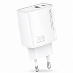 Cargador USB-C a USB-C — fondo blanco