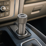 Cargador de auto USB-C 12V — lifestyle