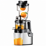 Extractor de jugo automático — fondo blanco