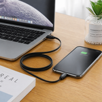 Cable de Datos Apple iPhone Lightning — lifestyle