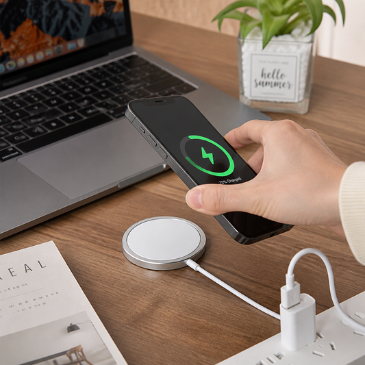 Cargador Inalámbrico USB Omnix — lifestyle