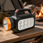 Linterna LED recargable portátil — lifestyle
