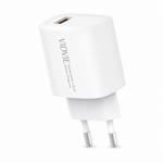 Cargador Rápido USB-C QC 3.0 con Puerto Múltiple — fondo blanco