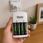 Cargador estándar para pilas AA/AAA — lifestyle