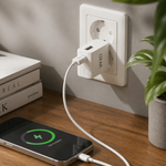 Cargador Rápido Dual USB IR22 Certificado — lifestyle