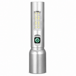 Linterna LED recargable 635 lúmenes — fondo blanco