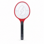 Raqueta eléctrica mata mosquitos — fondo blanco