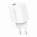 Cargador USB-C con Cable Incluido Carga Rápida — fondo blanco