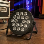 Luz LED RGB 18 cabezales escenario — lifestyle