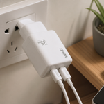 Cargador USB-C Dual 35W — lifestyle