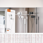 Audífonos con Cable HS653 — lifestyle