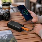 Powerbank Omnix 12000mAh Carga Rápida — lifestyle