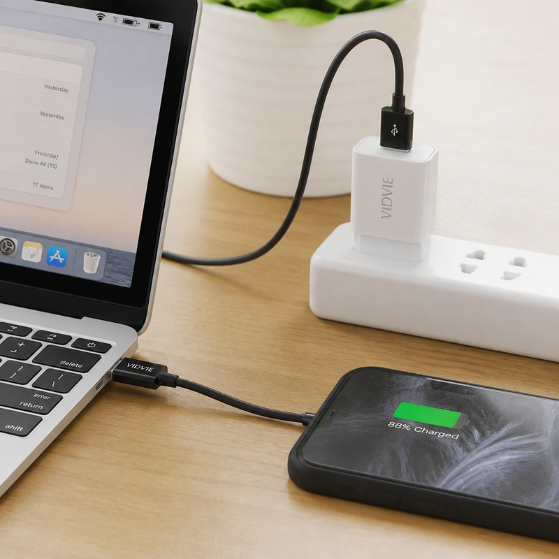 Cable de Datos Lightning iPhone Omnix — lifestyle