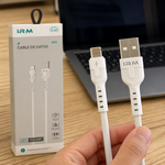 Cable de datos para iPhone — lifestyle