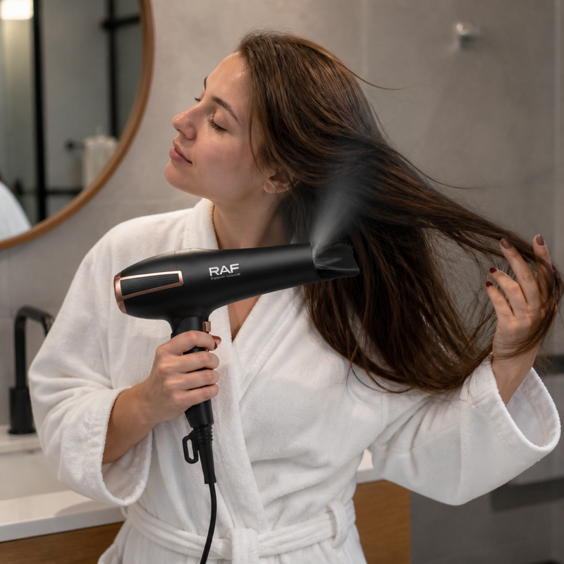 Secador de Cabello Omnix Professional — lifestyle