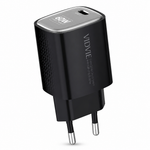 Cargador rápido USB-C a USB-C — fondo blanco