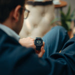 Reloj Digital de Pared Omnix 3615 — lifestyle