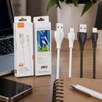 Cable de datos iPhone Lightning — lifestyle