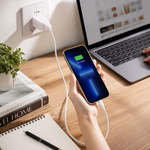 Cable de Datos iPhone Lightning Omnix CB4015 — lifestyle
