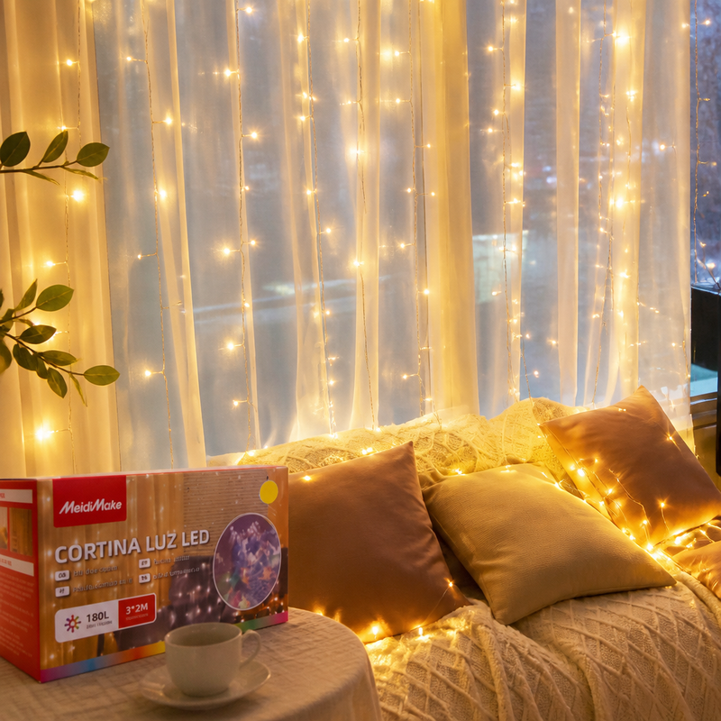 Luces Navideñas 180L Cascada 3M Blanco Cálido — lifestyle