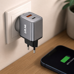 Cargador rápido USB-C certificado — lifestyle