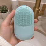 Limpiador facial con tecnología fría — lifestyle