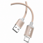 Cable USB a Type-C, datos y carga — fondo blanco