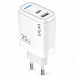 Cargador rápido con cable USB tipo C — fondo blanco