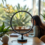 Lámpara Escritorio Semicircular 16" 220V — lifestyle